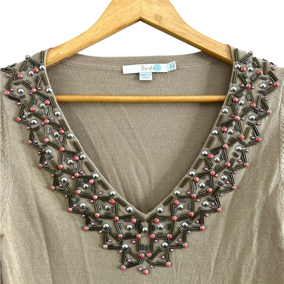 Boden Women's Tan Sand Embellished Beaded V Neck Wool Blend Sweater Size 2‎ XS - Picture 3 of 7
